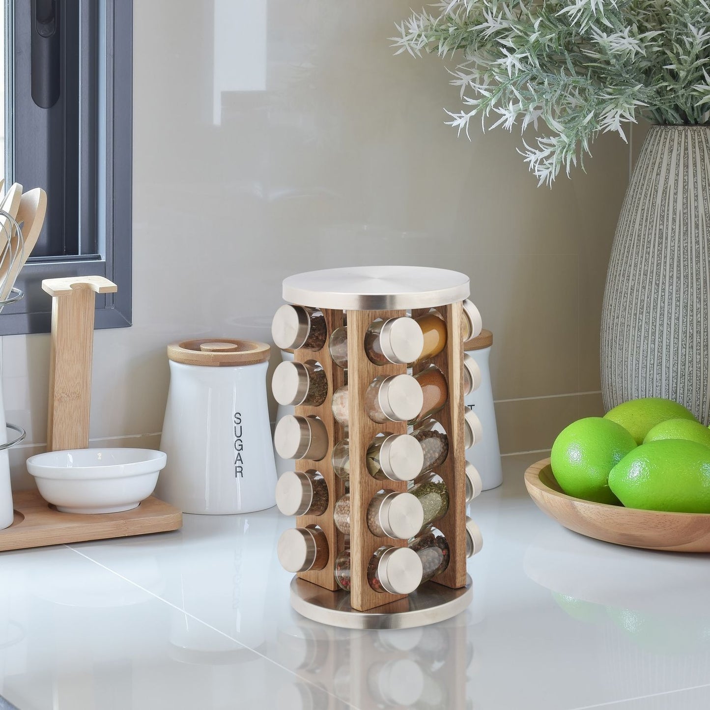Spice carousel with 20 jars
