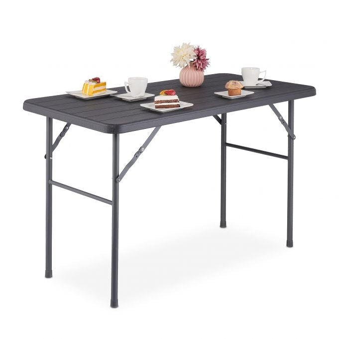 Square garden table in wood look