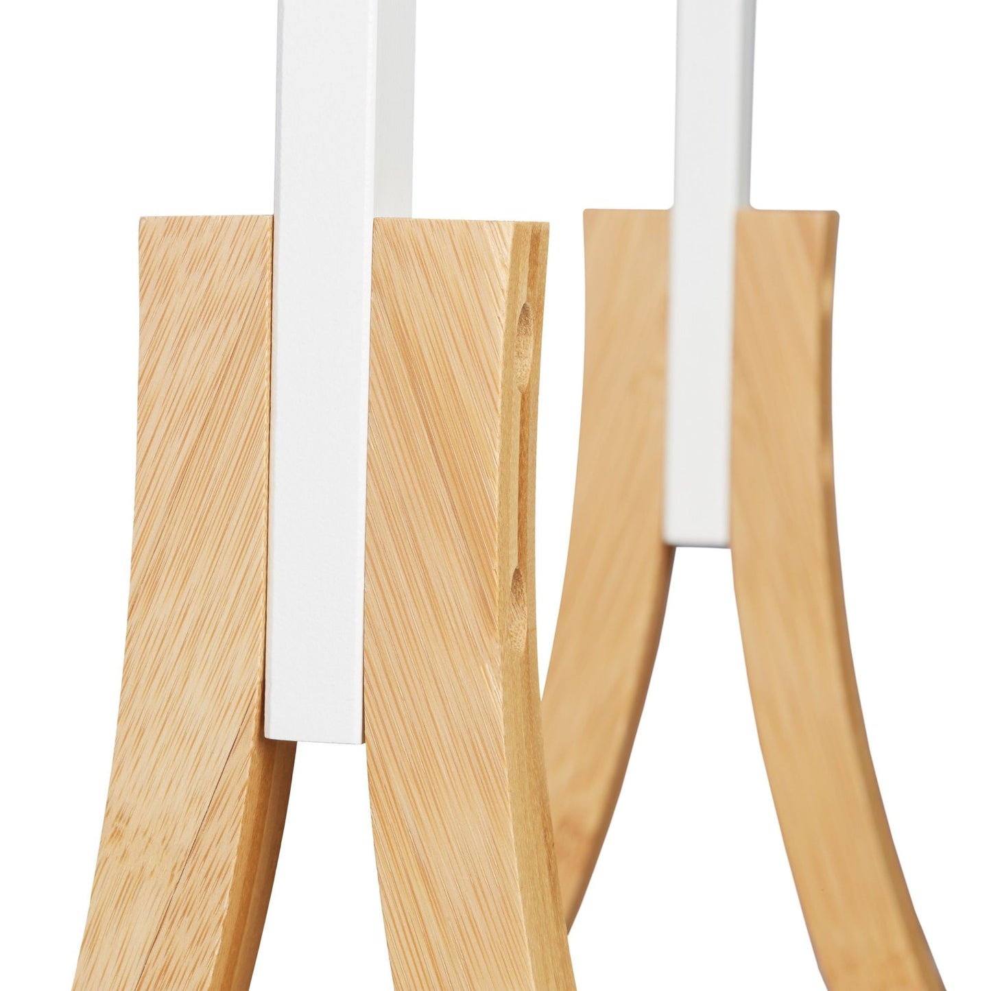 Standing towel rail with three arms