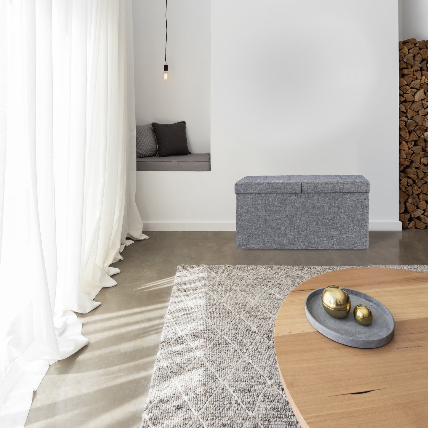 Storage bench with hinged lid