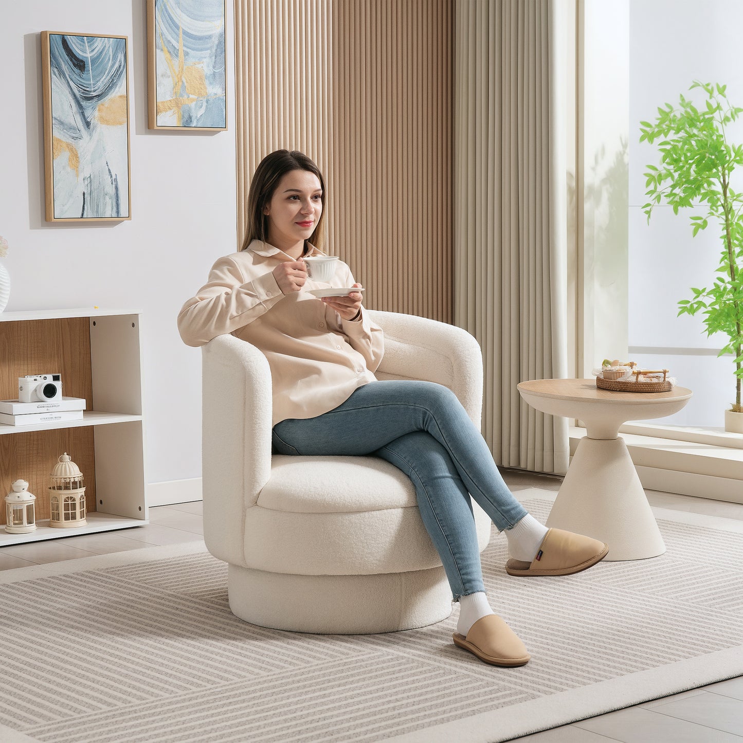Swivel upholstered armchair, modern lounge chair with rubberwood frame, for living room, bedroom, cream white