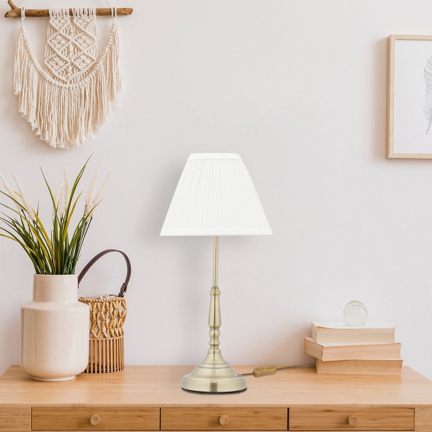 Table lamp white gold