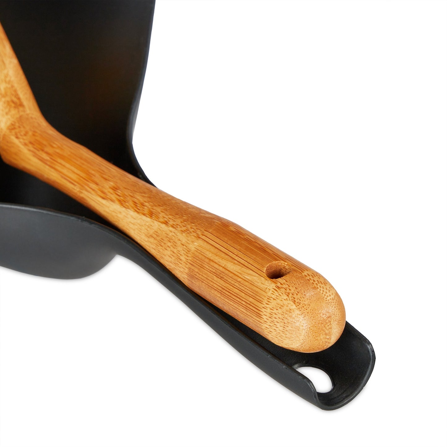 The mop consisting of a shovel and a broom