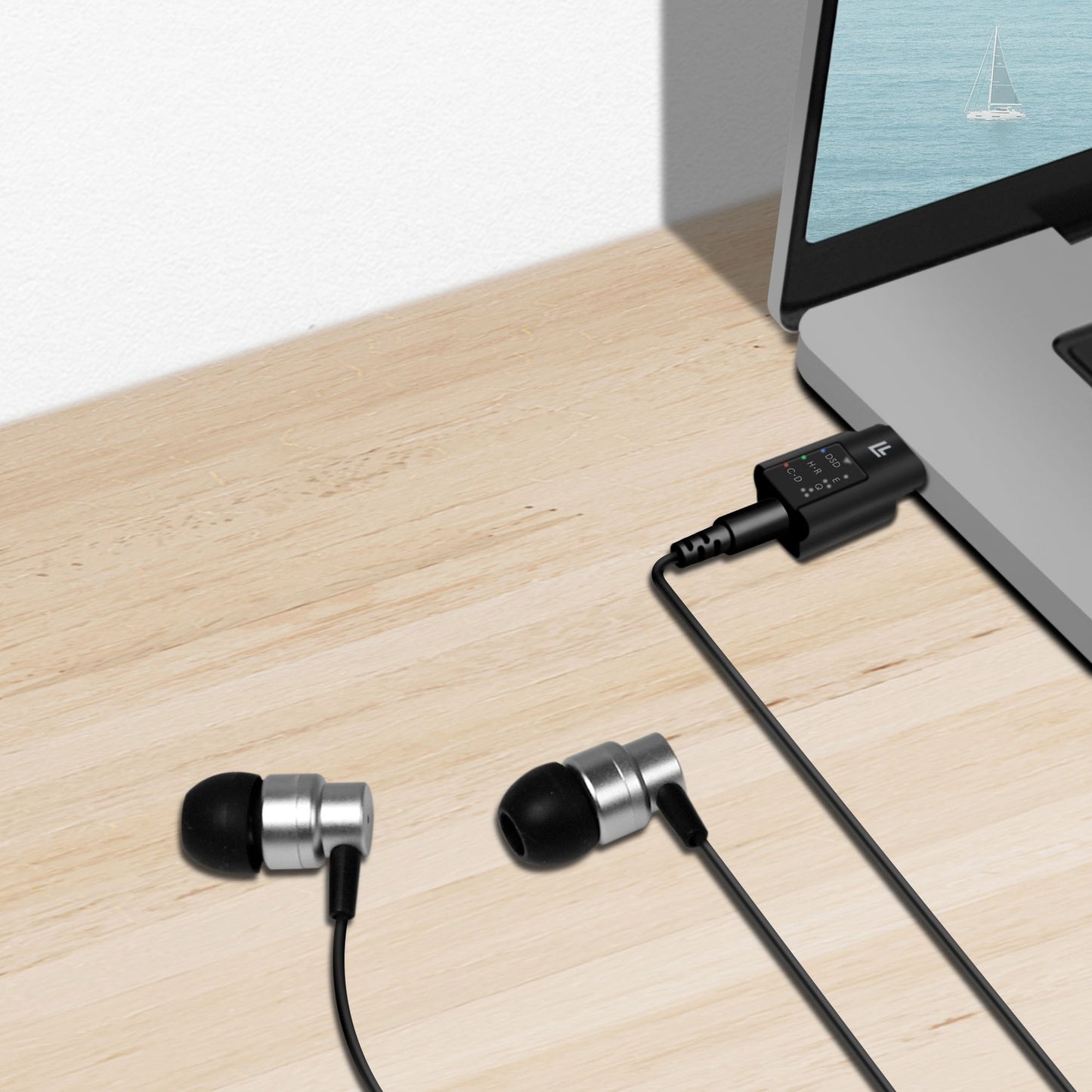 USB-C 3.5mm audio adapter with DAC and EQ