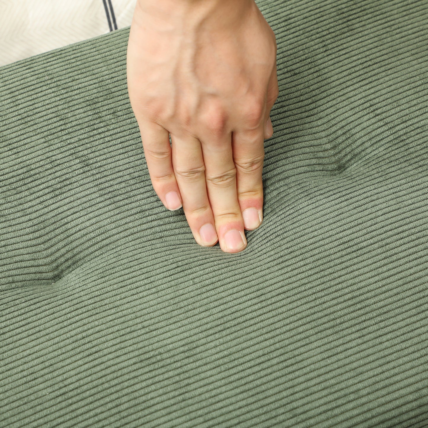 Upholstered bench with corduroy cover, bed bench with metal legs, shoe bench 100 x 36 x 45 cm Green