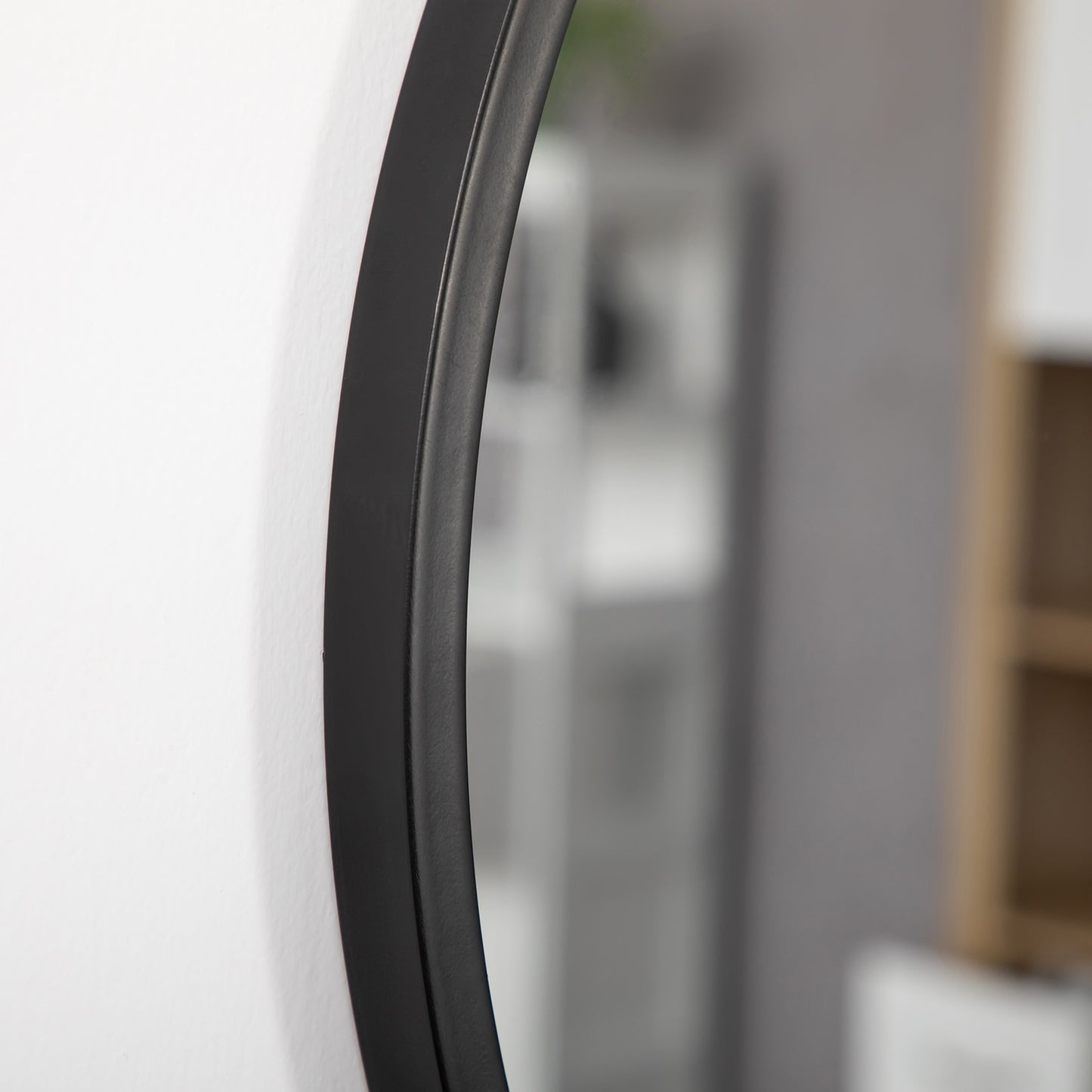 Round wall mirror, makeup mirror, 50 Cm, black metal frame