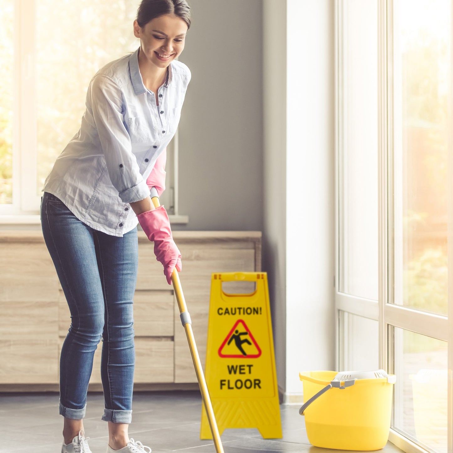 Warning sign Wet floor