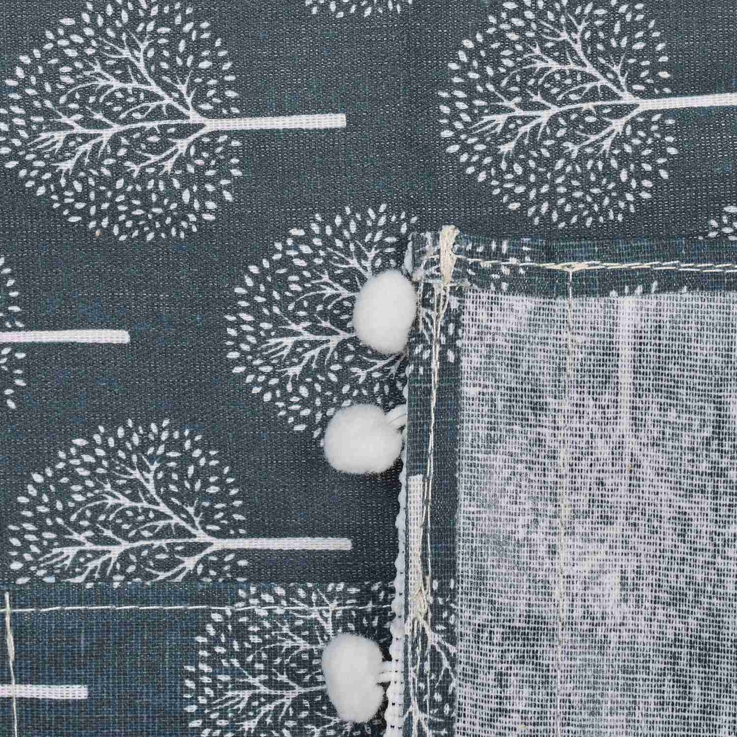 Washing machine pad with pockets