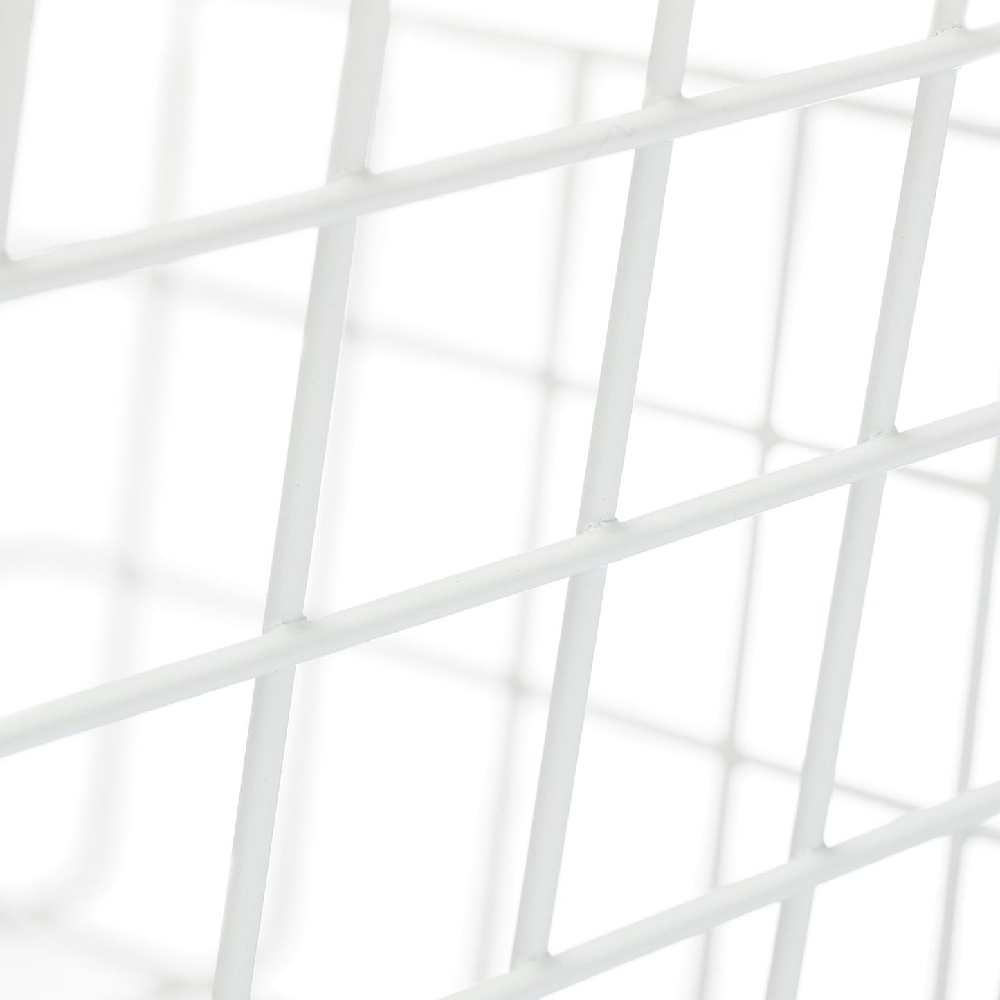 Wire baskets with wooden handles 3-pack