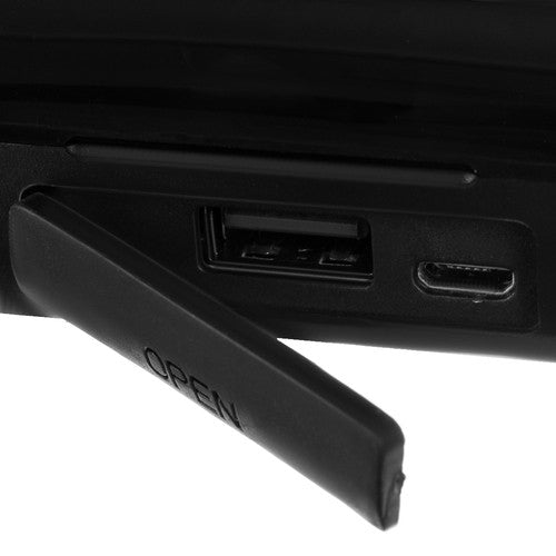 Wireless headphones with a power bank