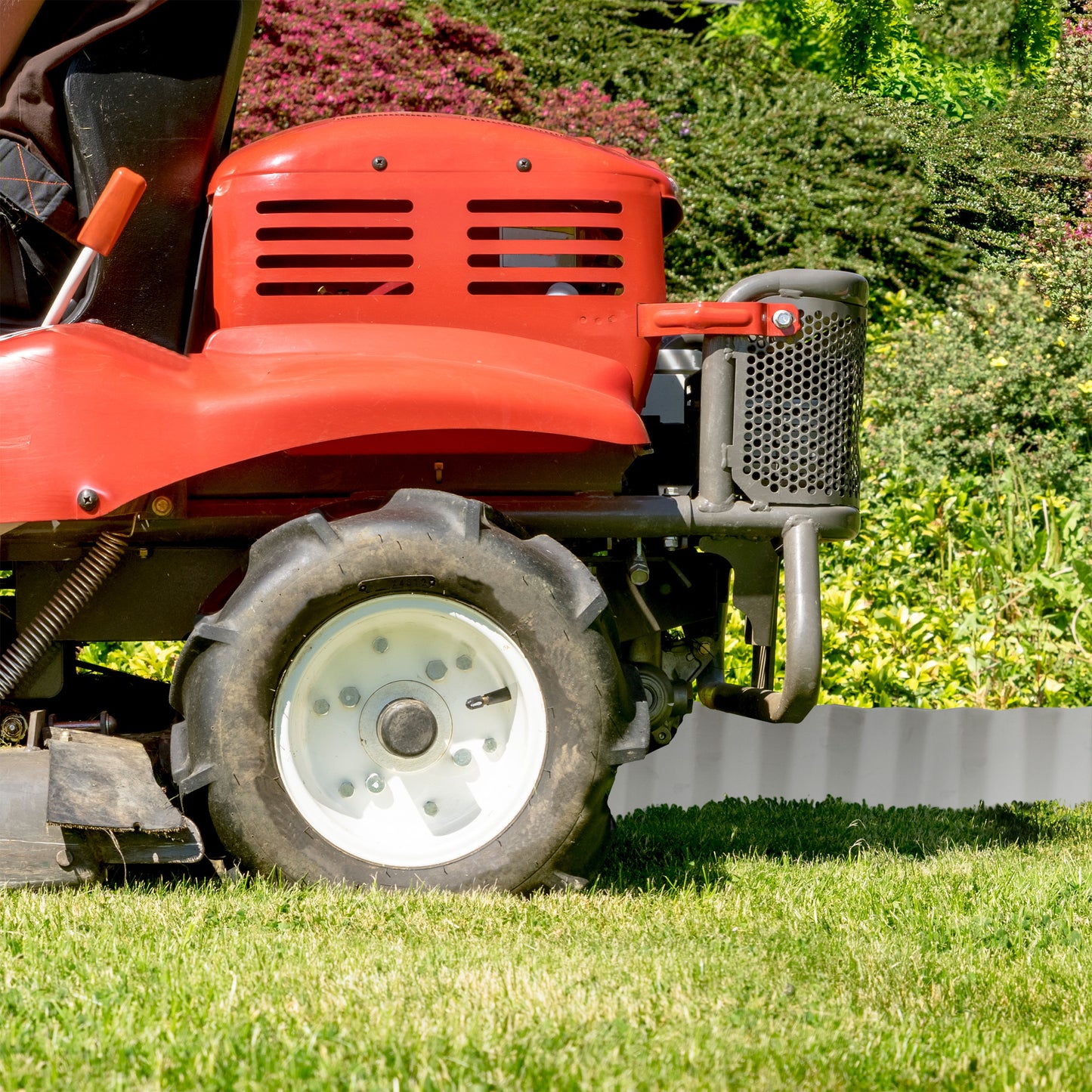 10m Metal Lawn Edging