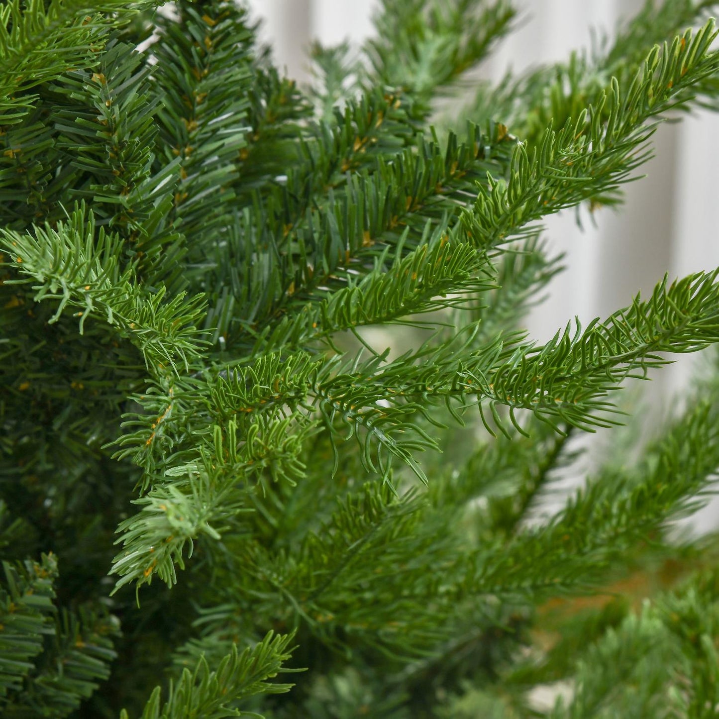 180 cm lifelike artificial spruce, dense 1942 tips