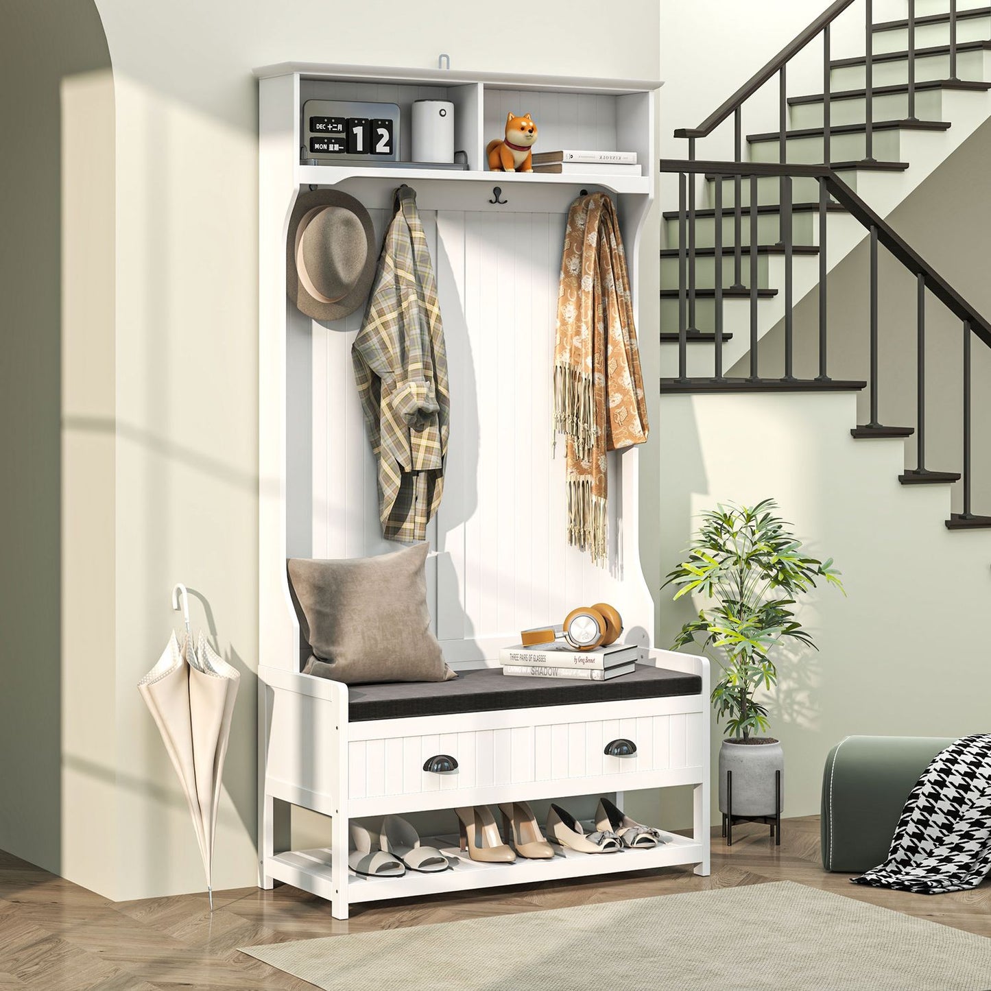 White coat hanger and shoe bench with hooks - Entrance storage