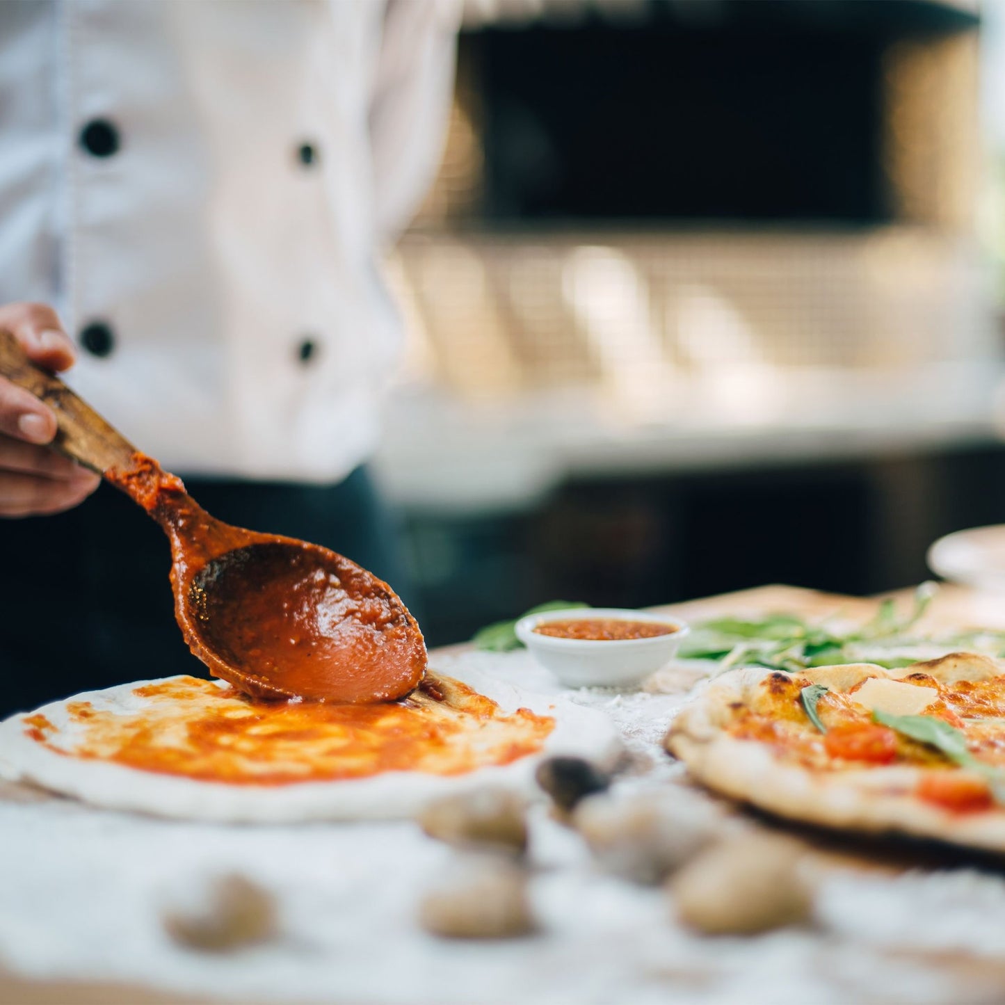 2 pcs. round pizza pans
