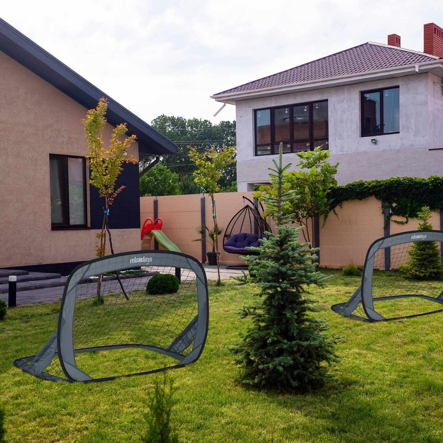 2x Pop-up Football Goals