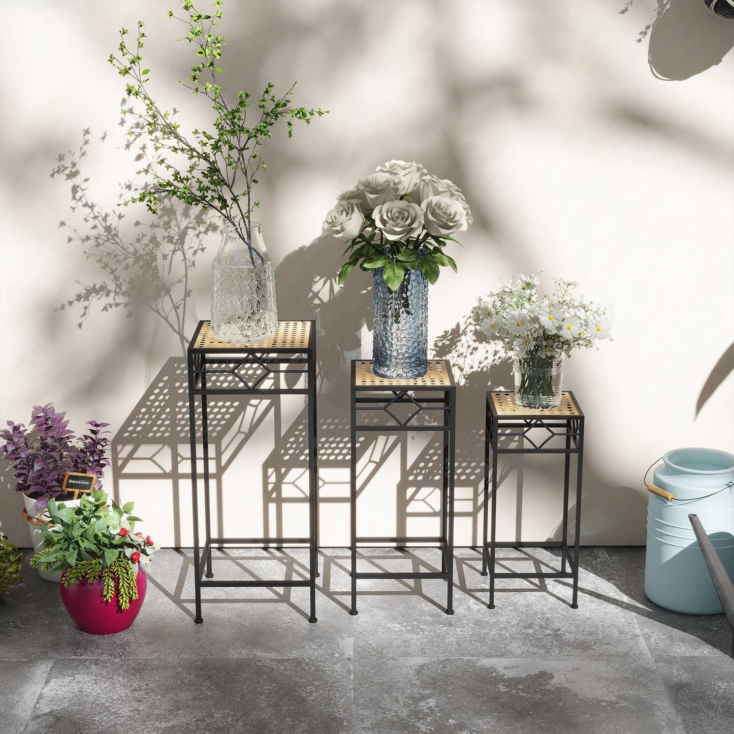 Stackable plant stand in metal, rattan look - gold finish