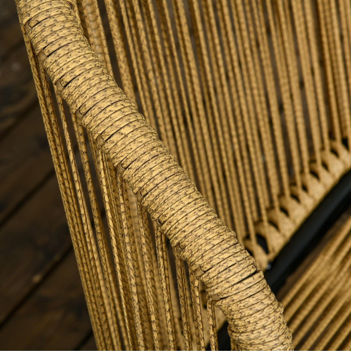 Rattan garden set: 2 chairs and table, cushions included