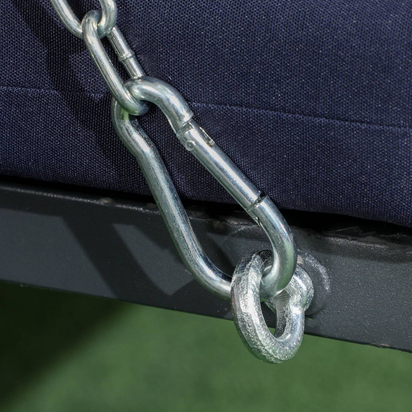 3-seat garden swing, adjustable canopy and cushions, capacity 270 kg