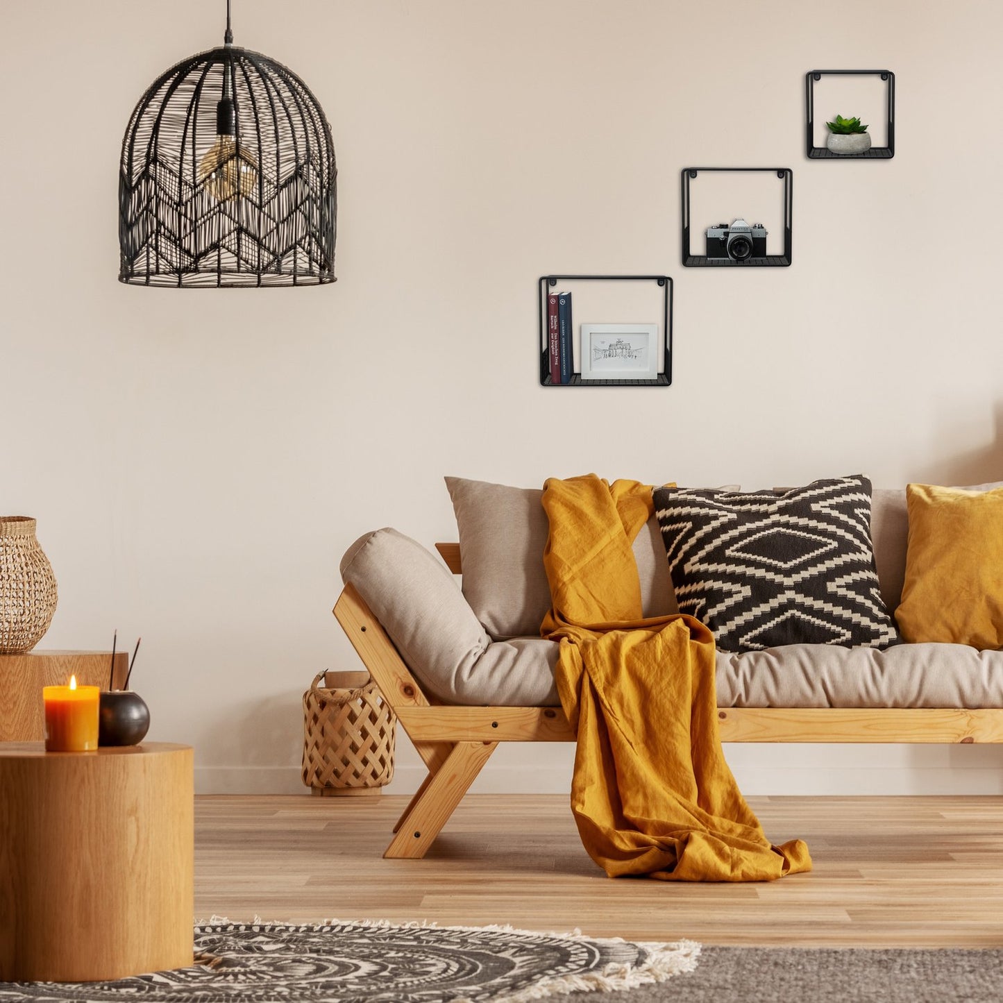 3 pcs. Cube-shaped shelves