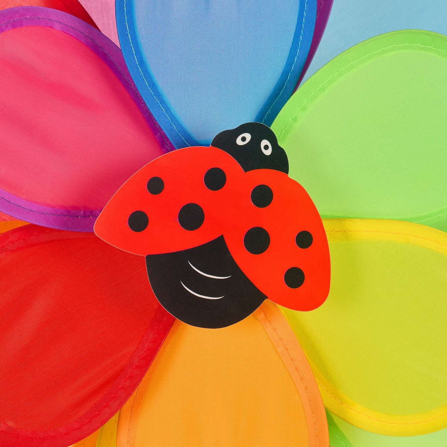 3x pinwheel with ladybug