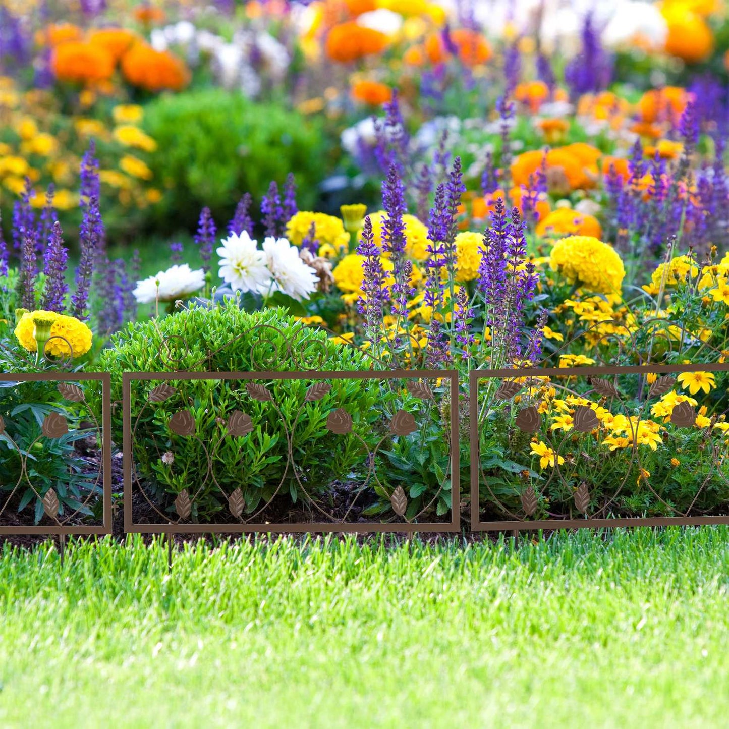 4-part flower bed fence in metal