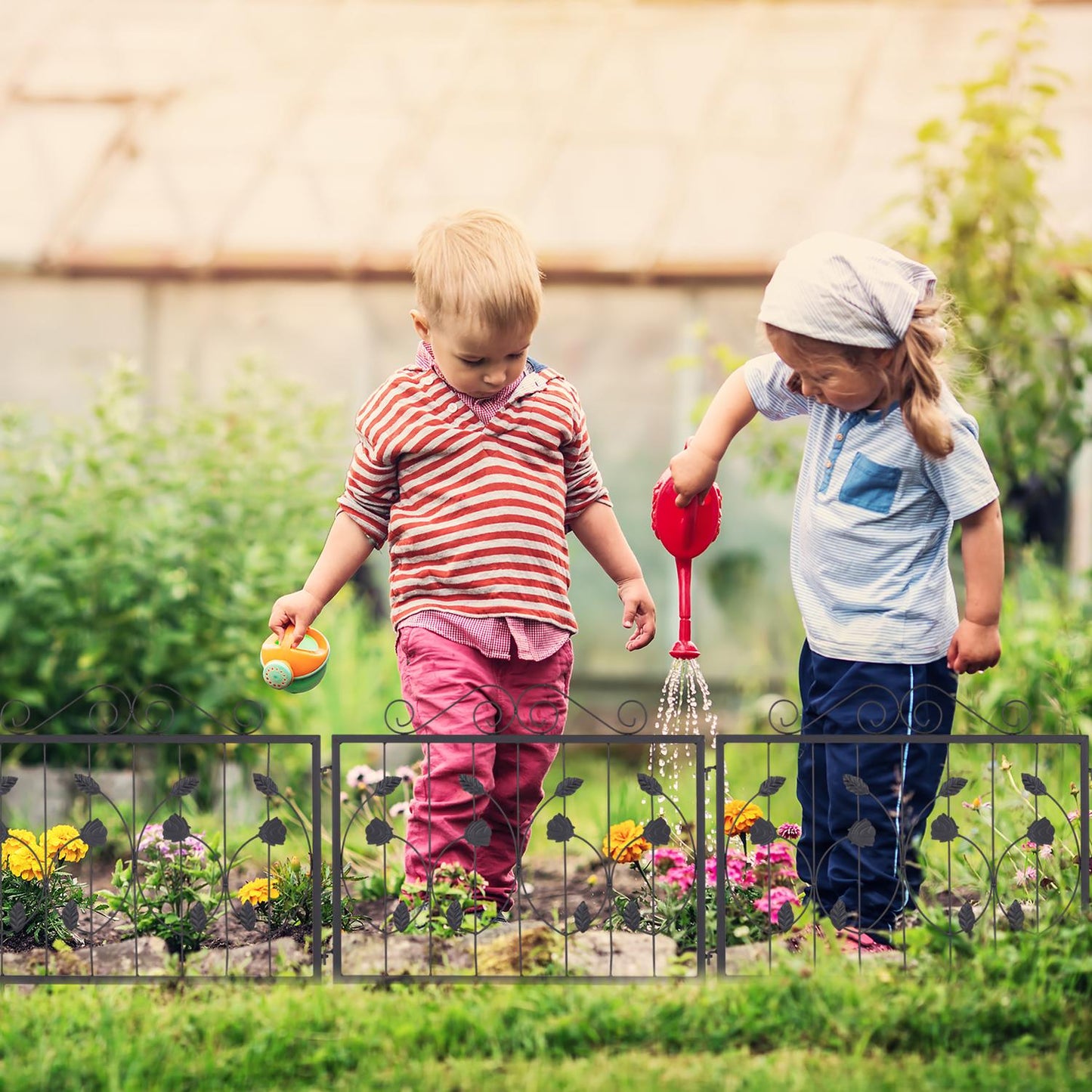 4-part flower bed fence in metal