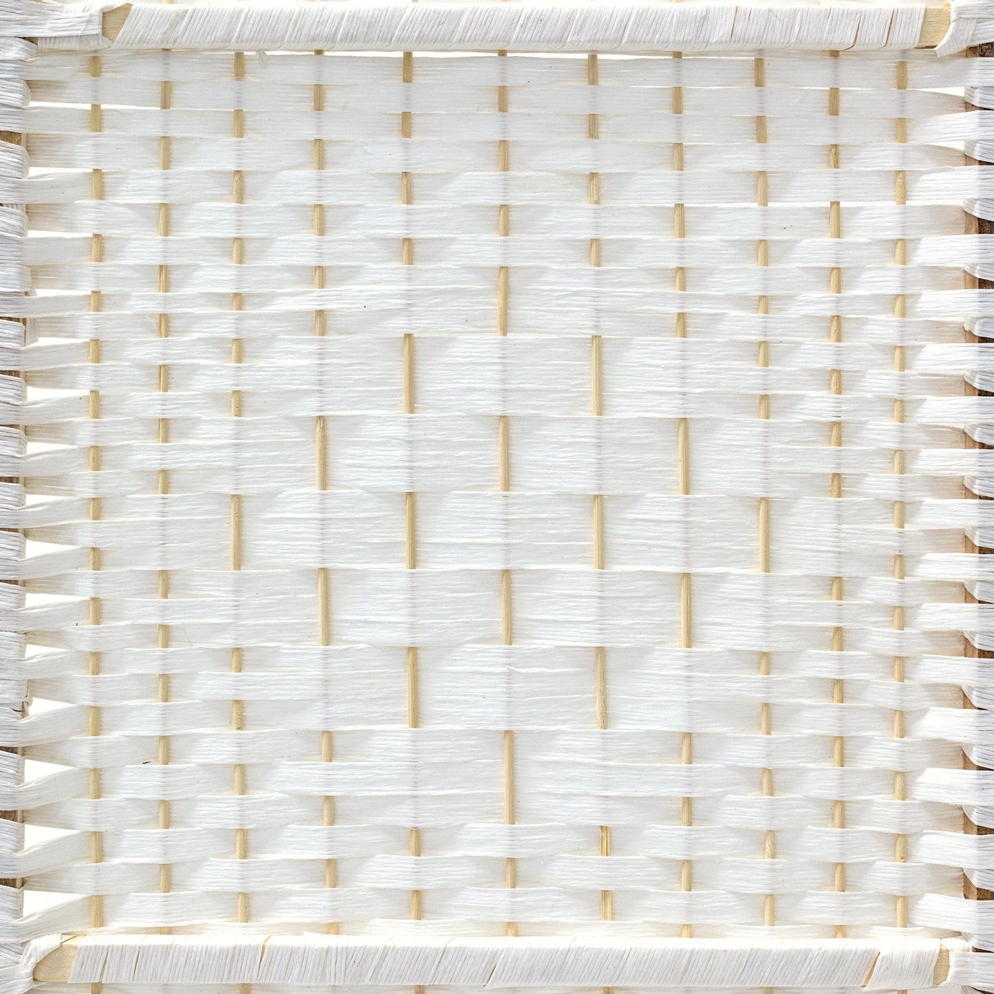 4-part screen in white