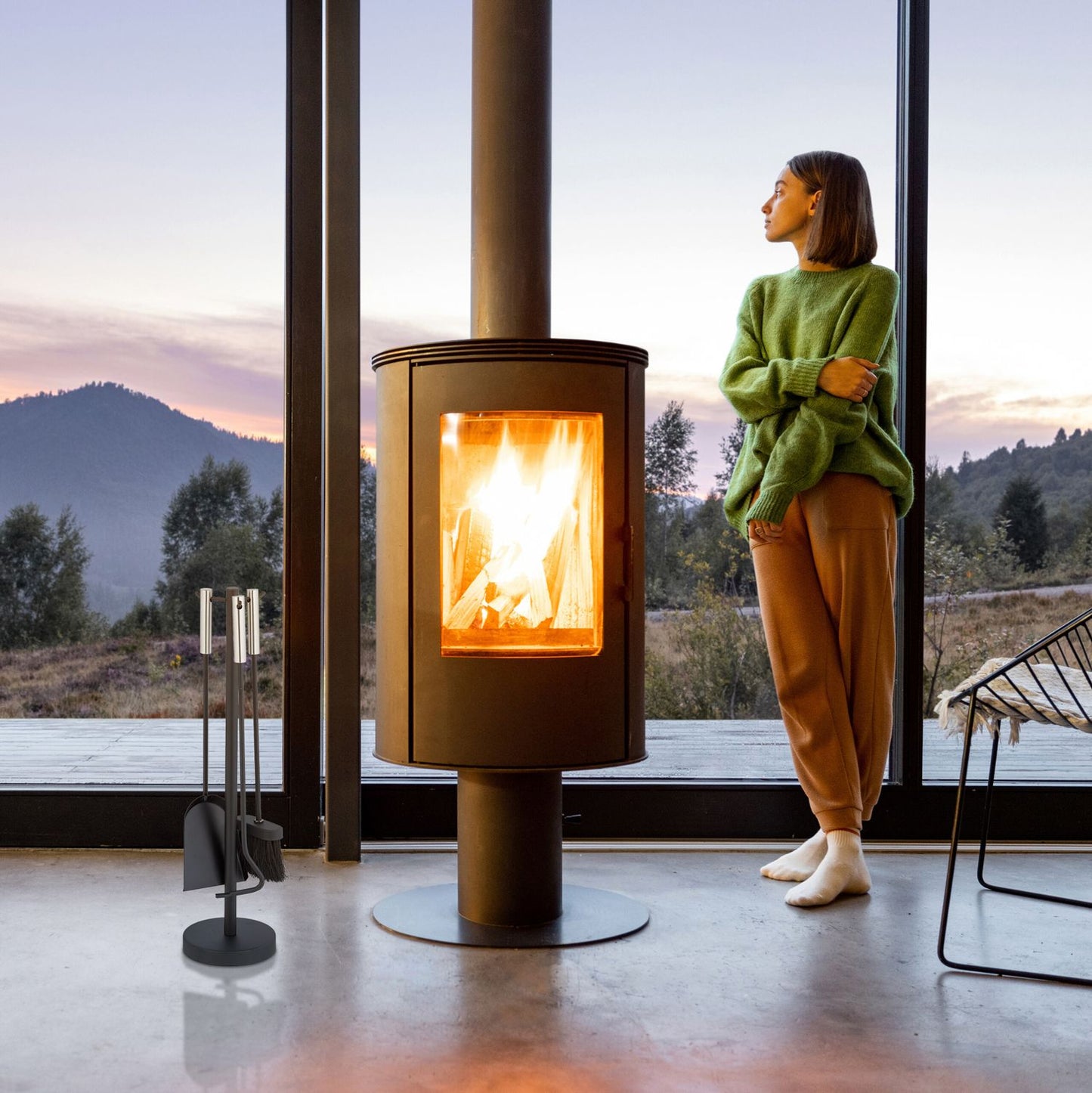 4-piece fireplace set in black