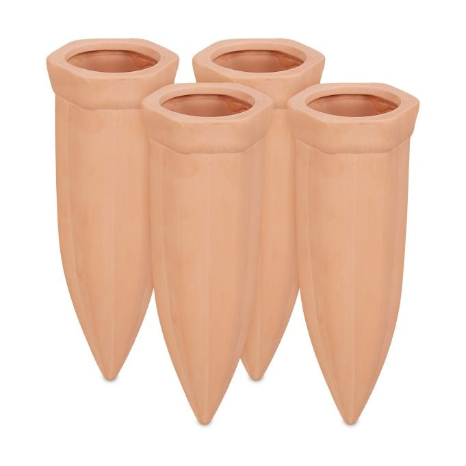 4 watering spikes