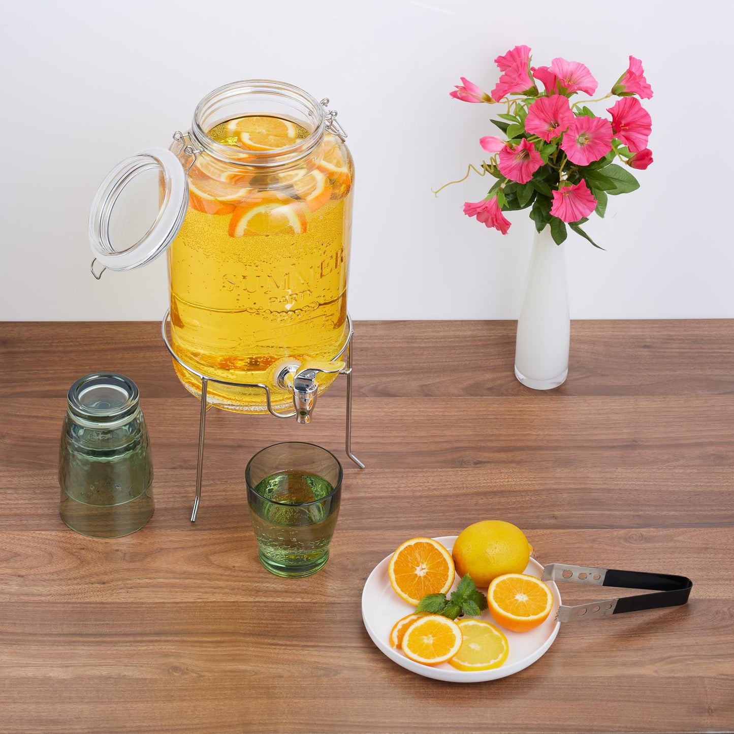 5 L beverage dispenser with stand