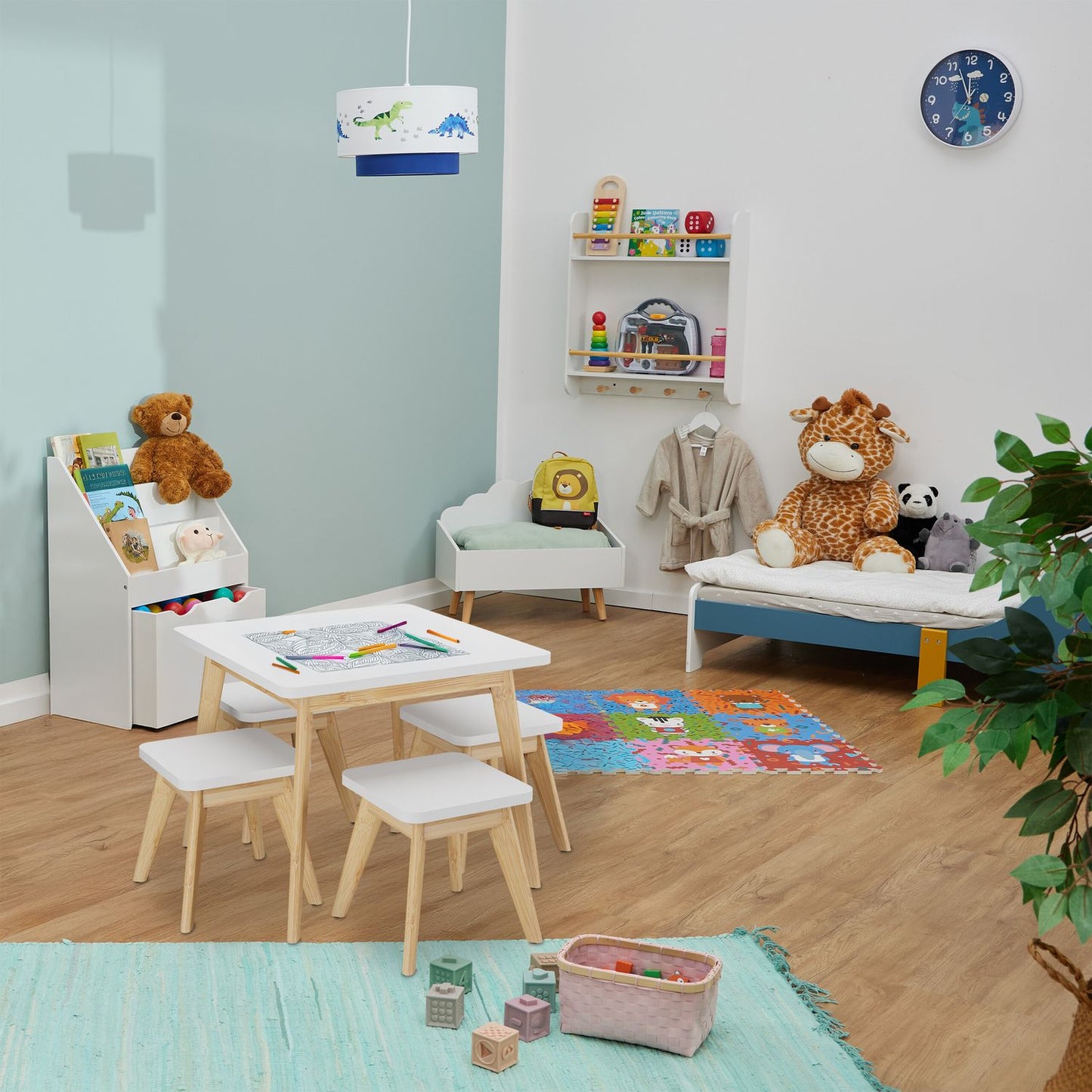 5-piece children's furniture group