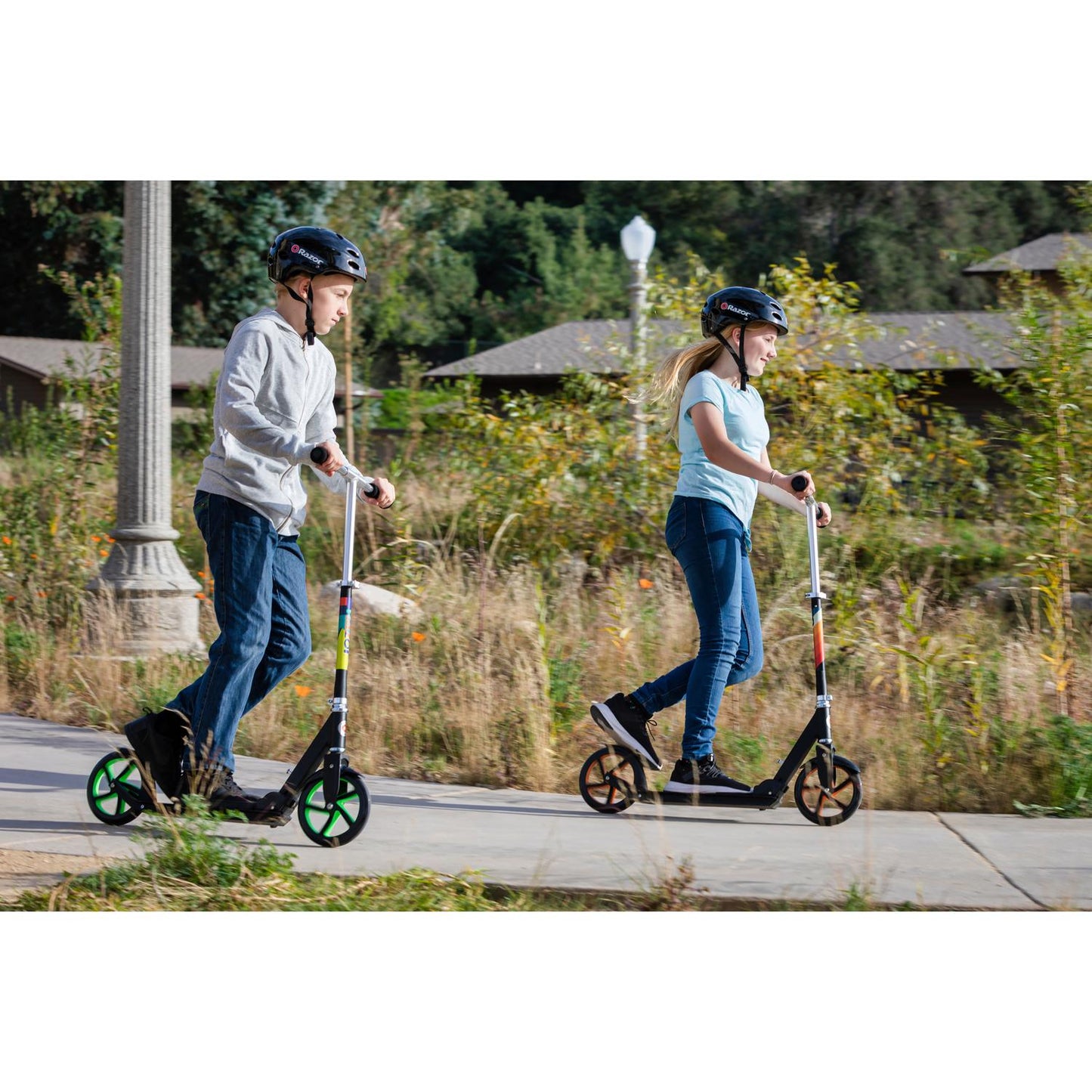 A5 Lux Light Up Scooter - Green
