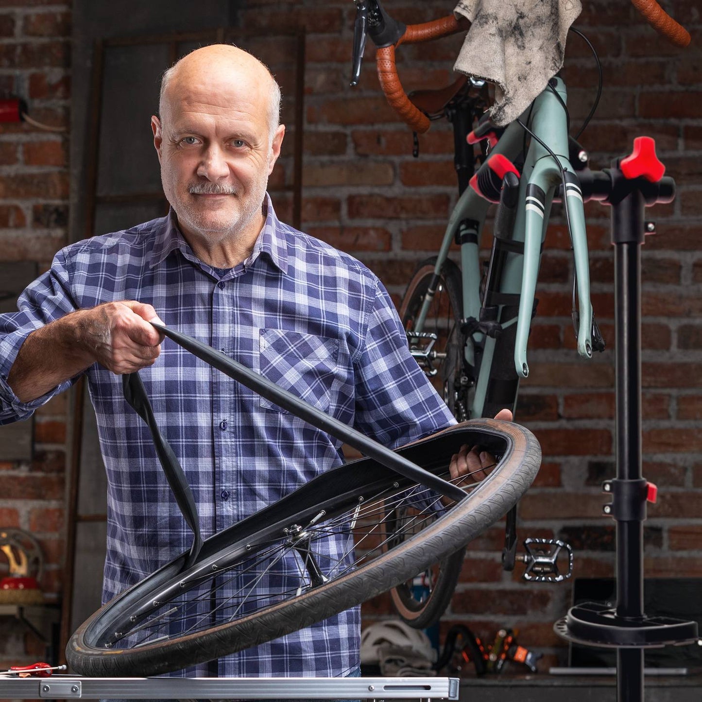 Adjustable bike rack