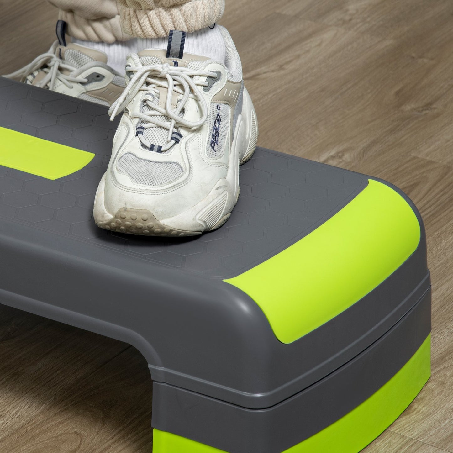 Height-adjustable Aerobic Stepper for effective training