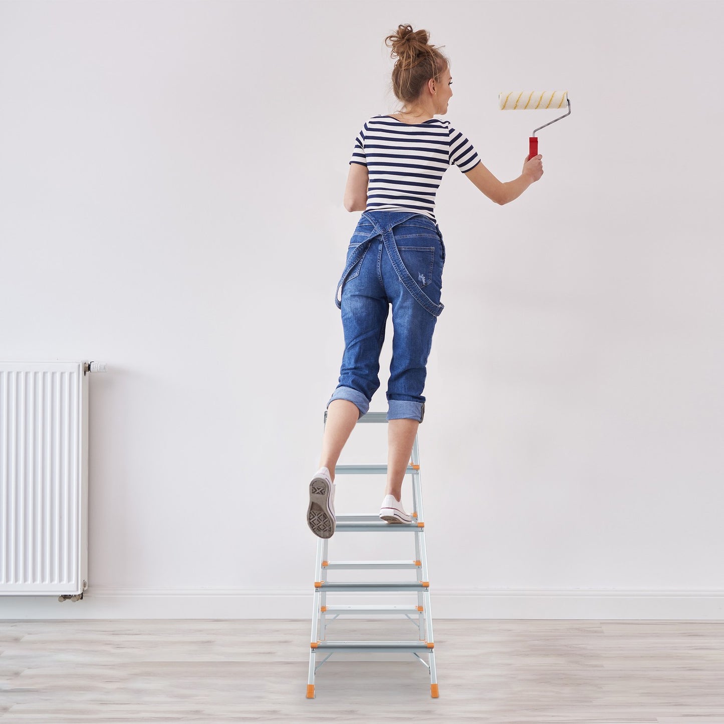 Aluminum double-sided stepladder