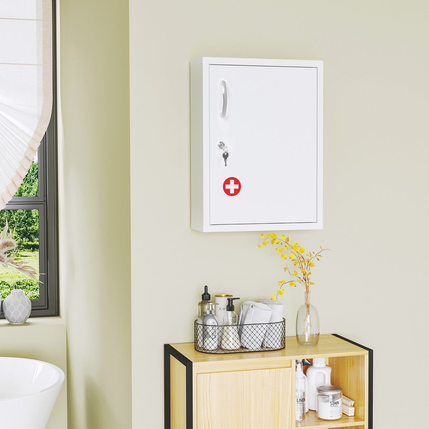 Wall-mounted pharmacy cabinet in steel, Lockable, White