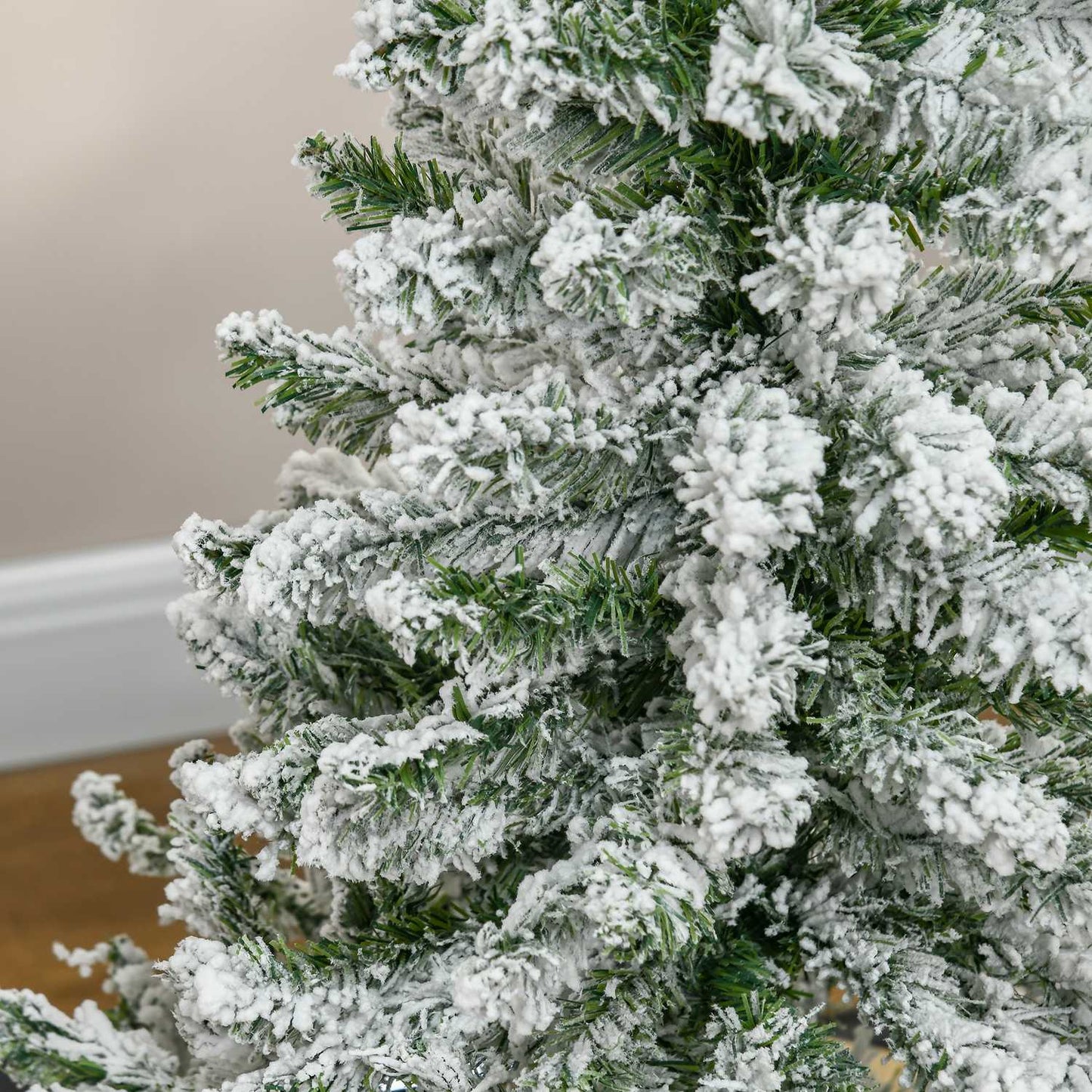 120 cm artificial Christmas tree with snow and 200 tips