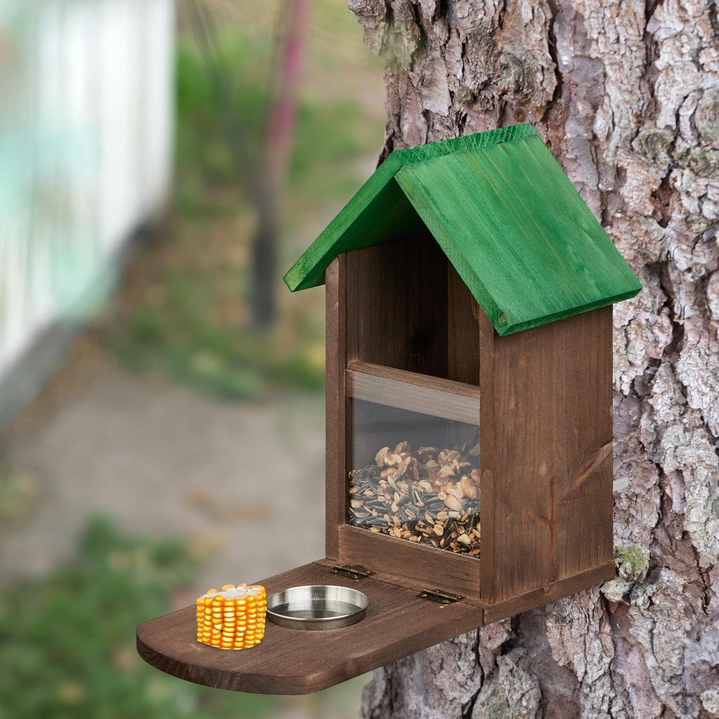 Automatic feeder for brown squirrels made of wood
