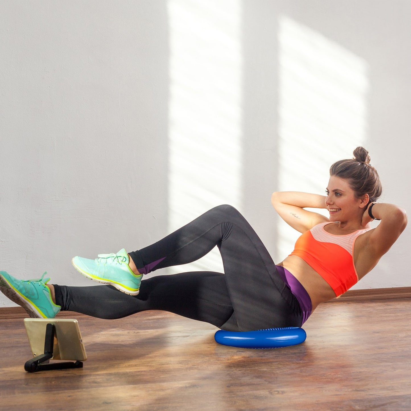 Balance cushion with 2 massage balls