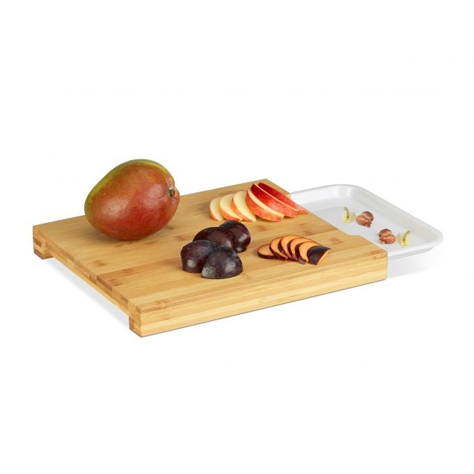 Bamboo cutting board with drip tray