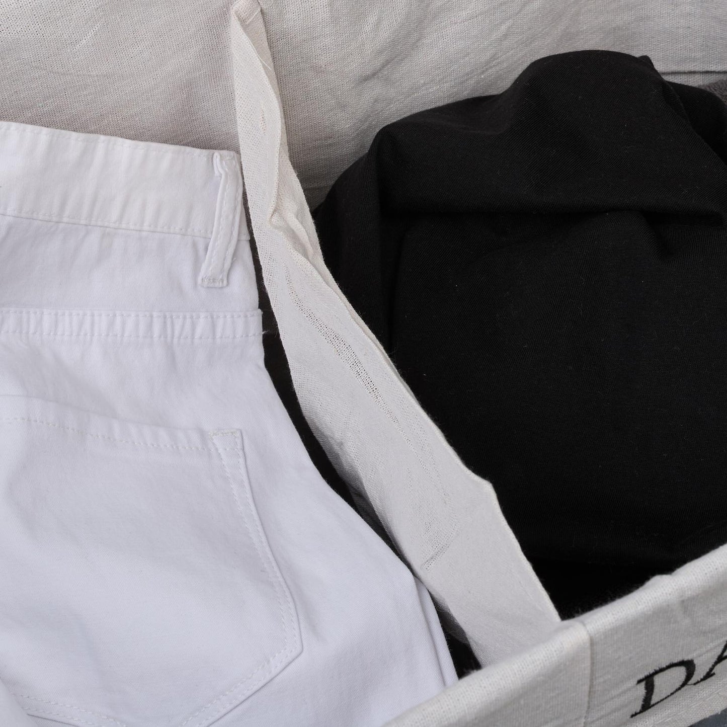 Bamboo laundry basket with 2 compartments