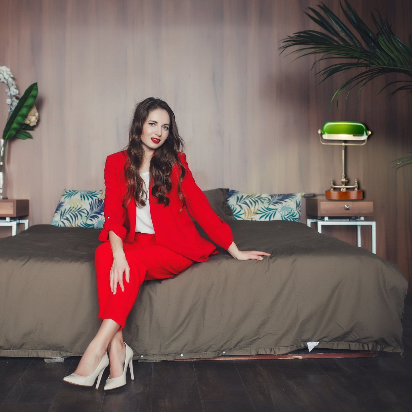 Banker lamp with green screen