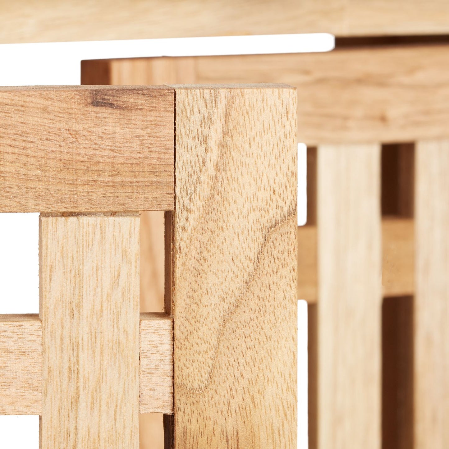 Base cabinet for standing washbasin