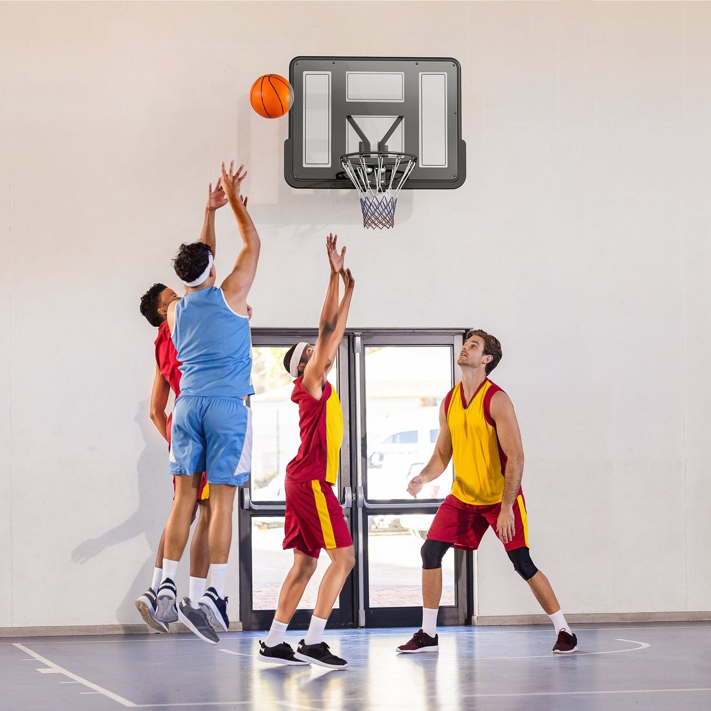 Indoor and outdoor basketball hoop - Ø45 cm rim, wall mountable