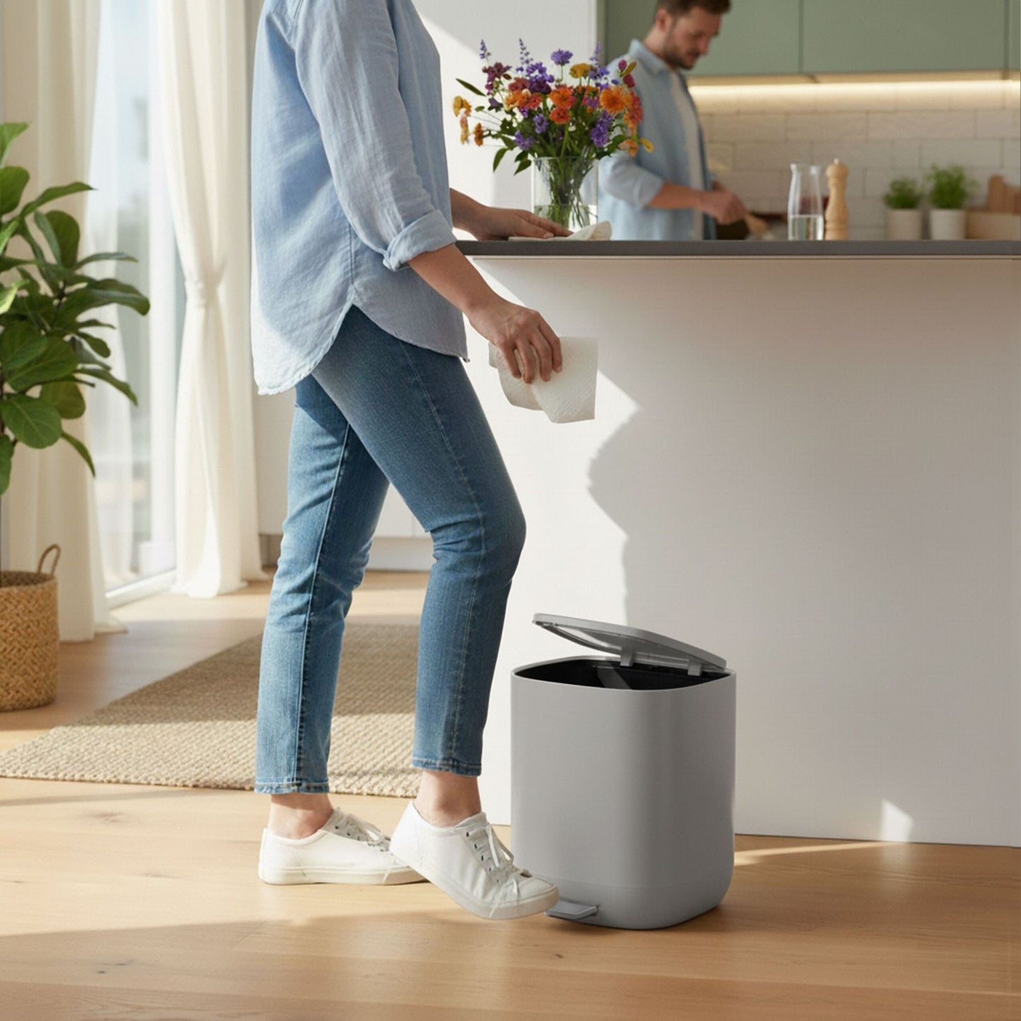 Bathroom Bin 5L, Soft-Close, Foot Pedal