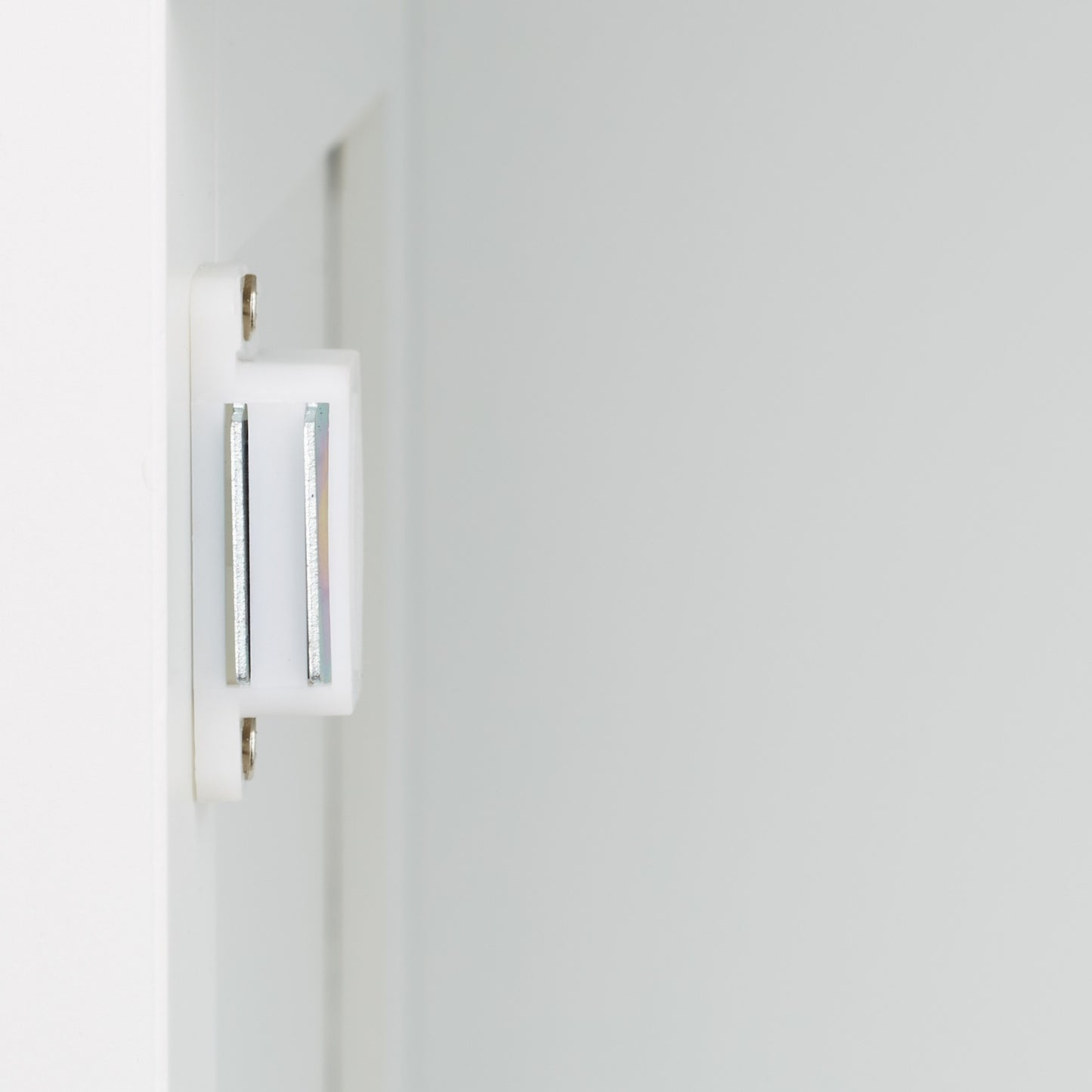 Bathroom cabinet with 3 compartments