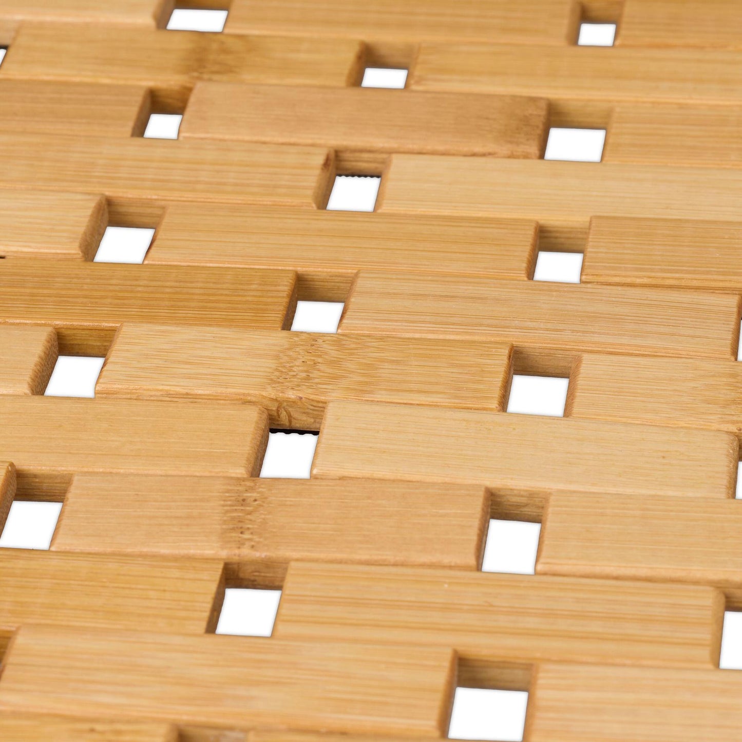Bath tub in bamboo