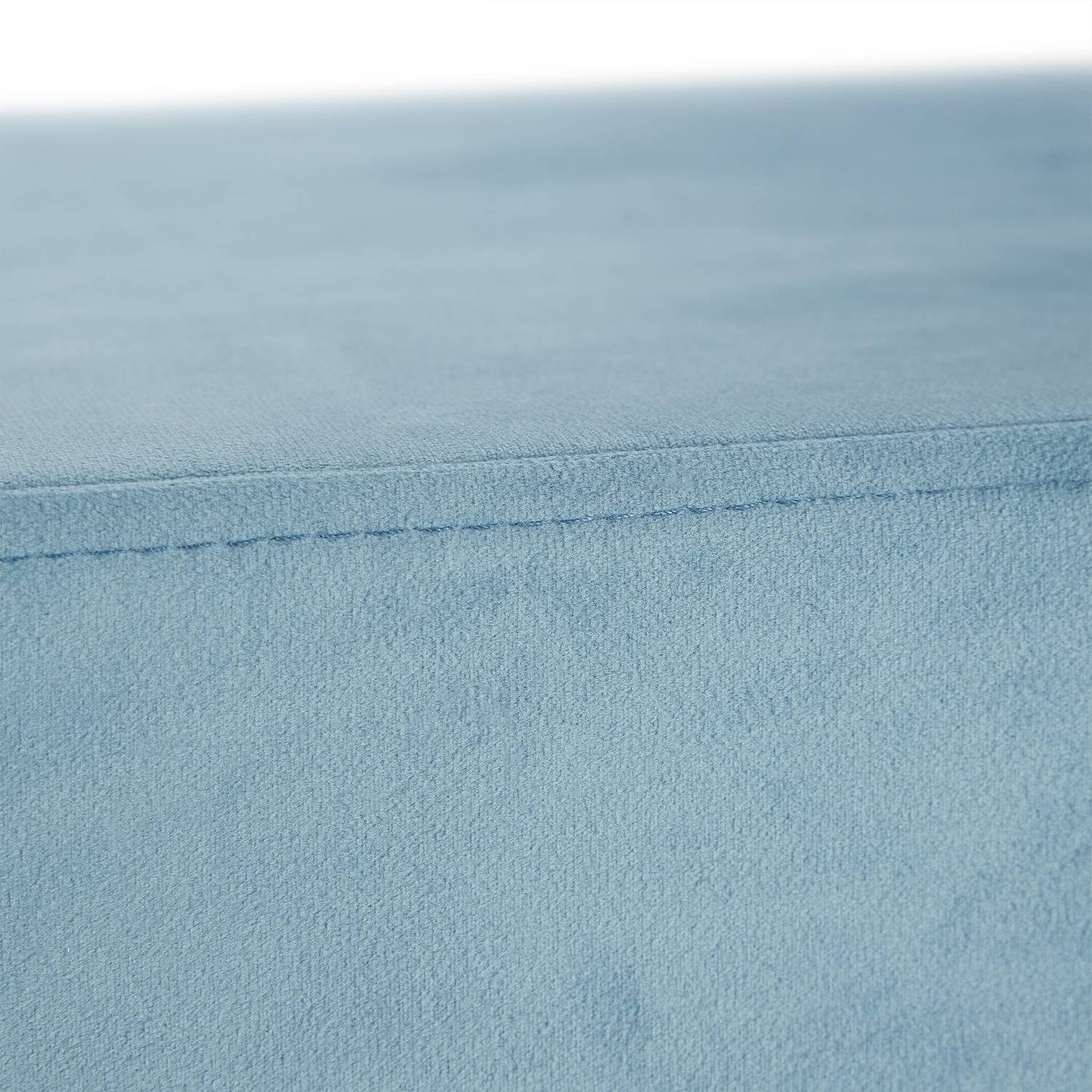 Bench in velvet