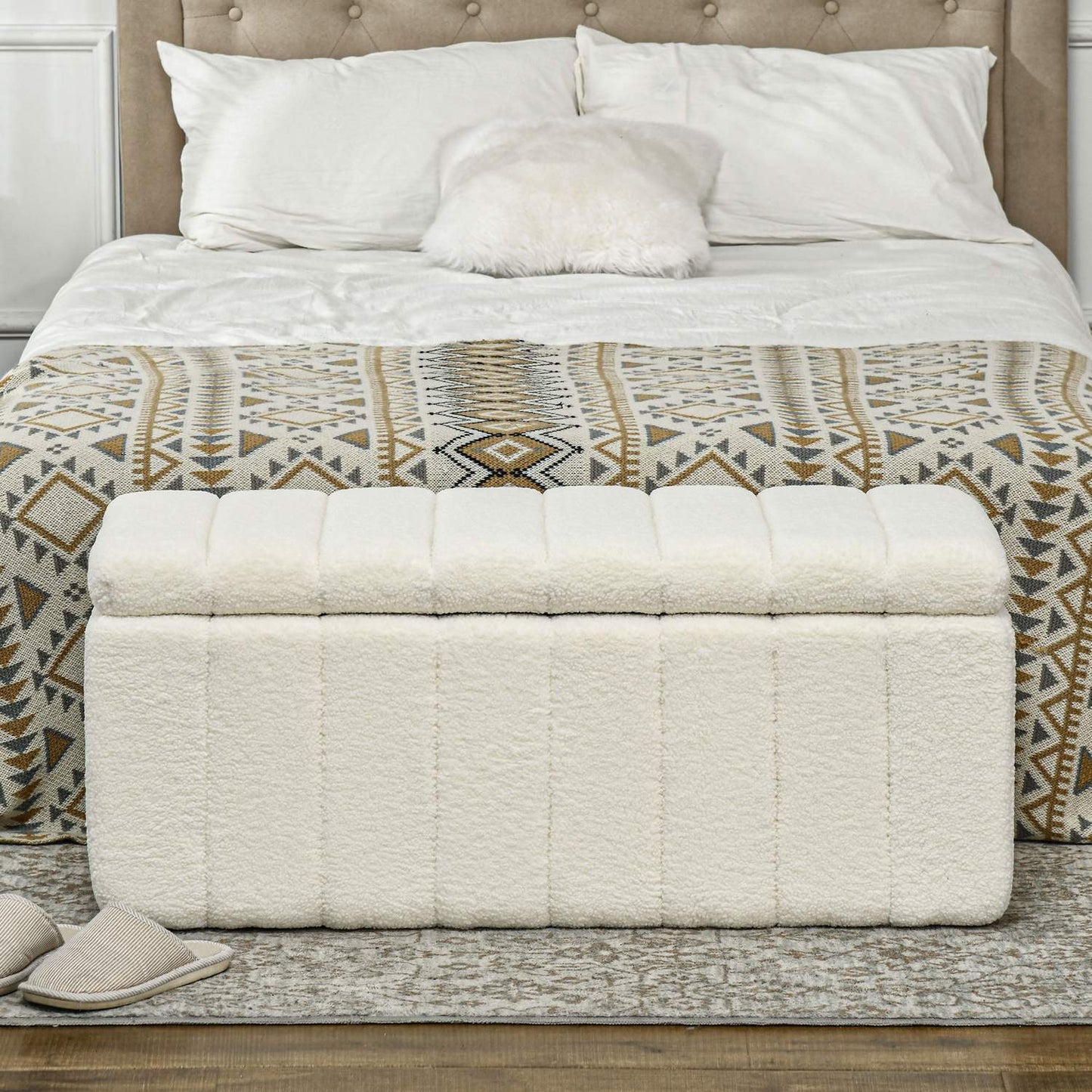 Upholstered storage bench, wooden legs, 102x45x46 cm