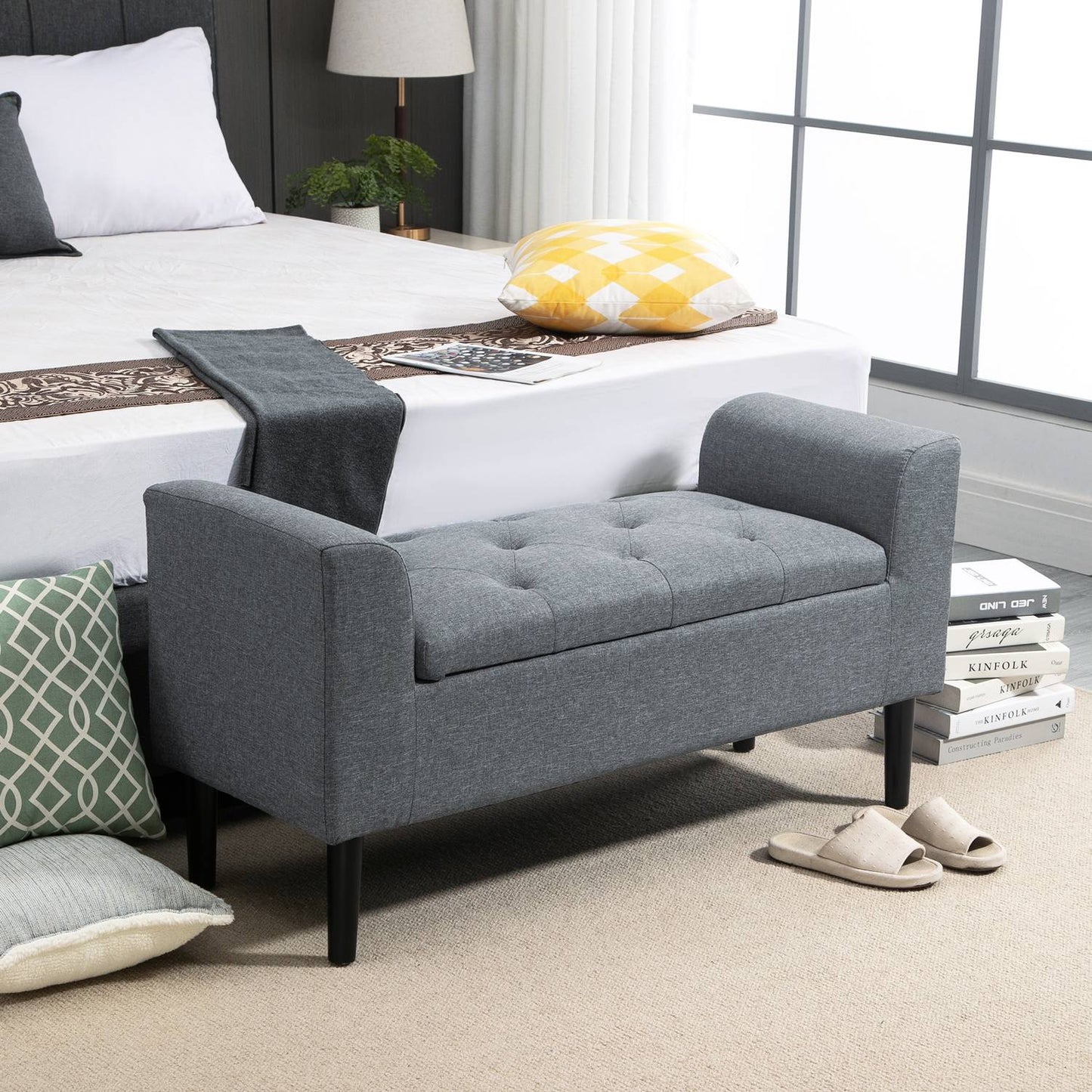 Light gray upholstered bench, linen look, wooden legs, 130 kg capacity